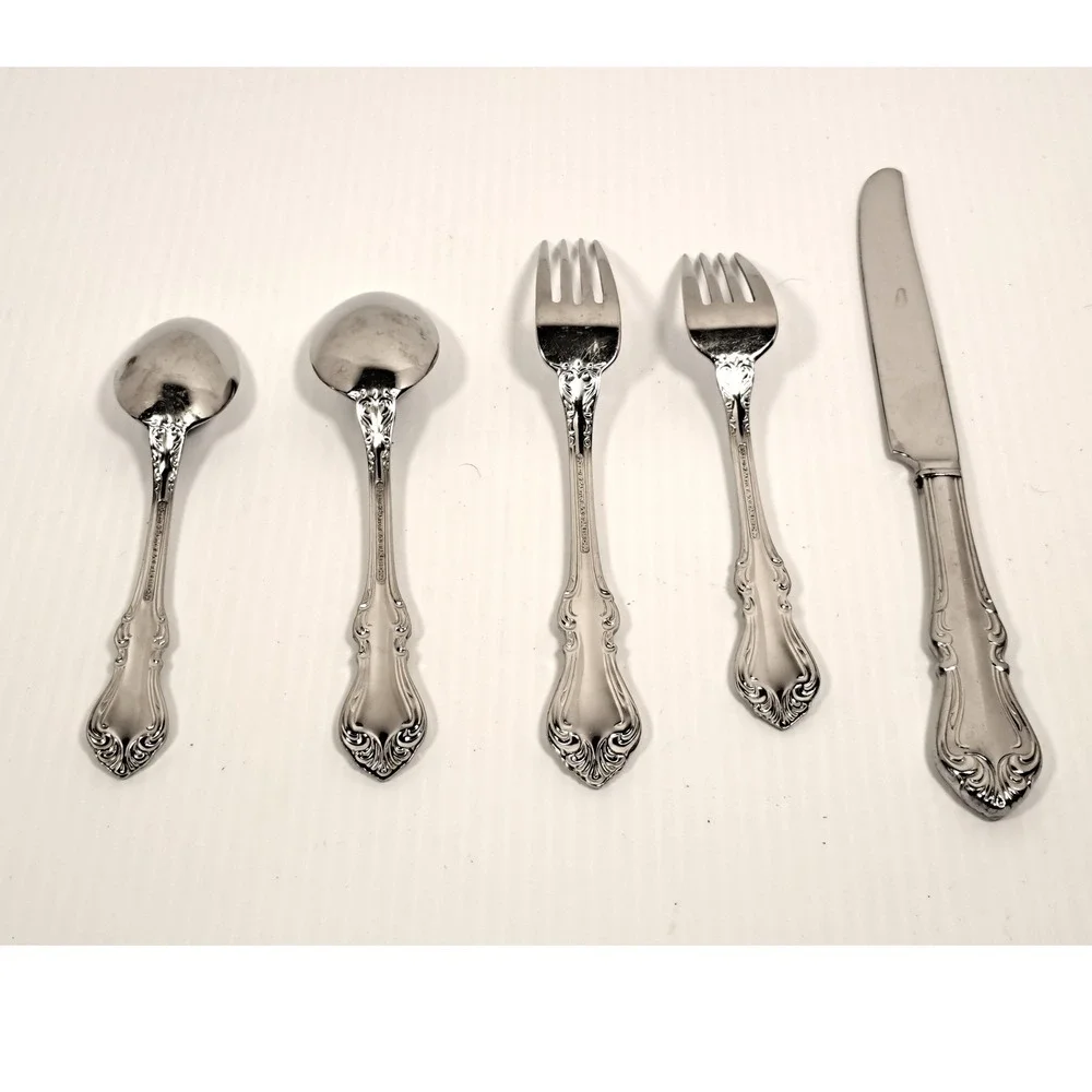 Reed & Barton Shubert 18/10 Stainless Flatware 5 Piece Place Setting Ornate